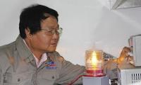 郑启湘：“航标灯王”的工匠情怀
