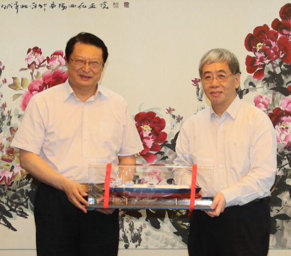 中船集团与中船重工高层举行会谈