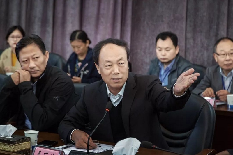 中国太平洋学会专职副会长、原国家海洋局宣教中心主任盖广生主持了主题发言环节