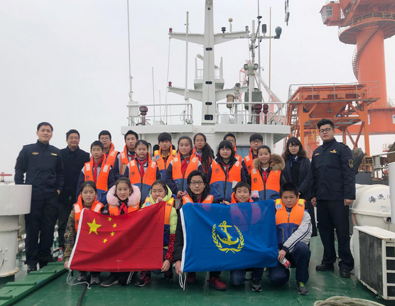 力推水上安全知识进校园 齐创水上交通安全良好氛围 嘉兴海事局组织开展“流动海事课堂”实践活动